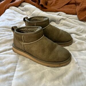 women’s ultra mini uggs